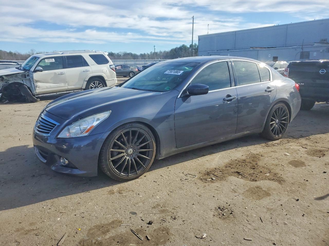 2012 INFINITI G37