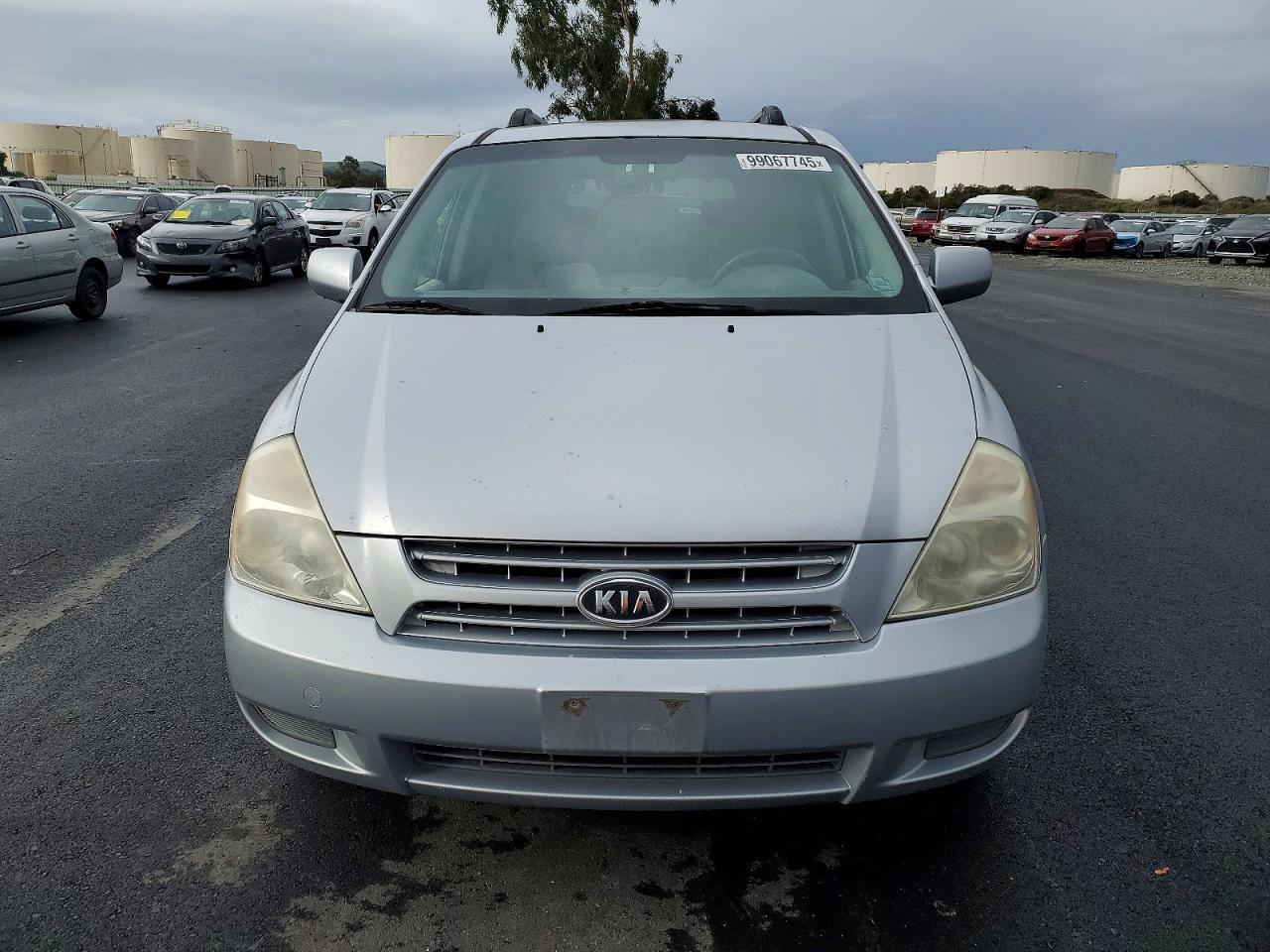 2008 KIA SEDONA