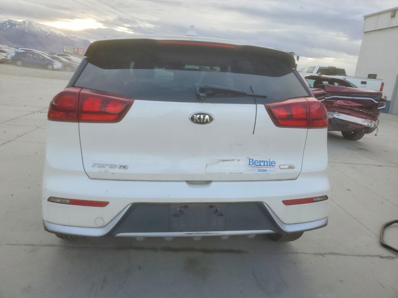 2017 KIA Niro