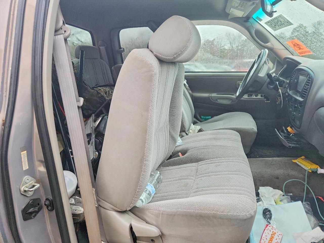 2002 TOYOTA TUNDRA