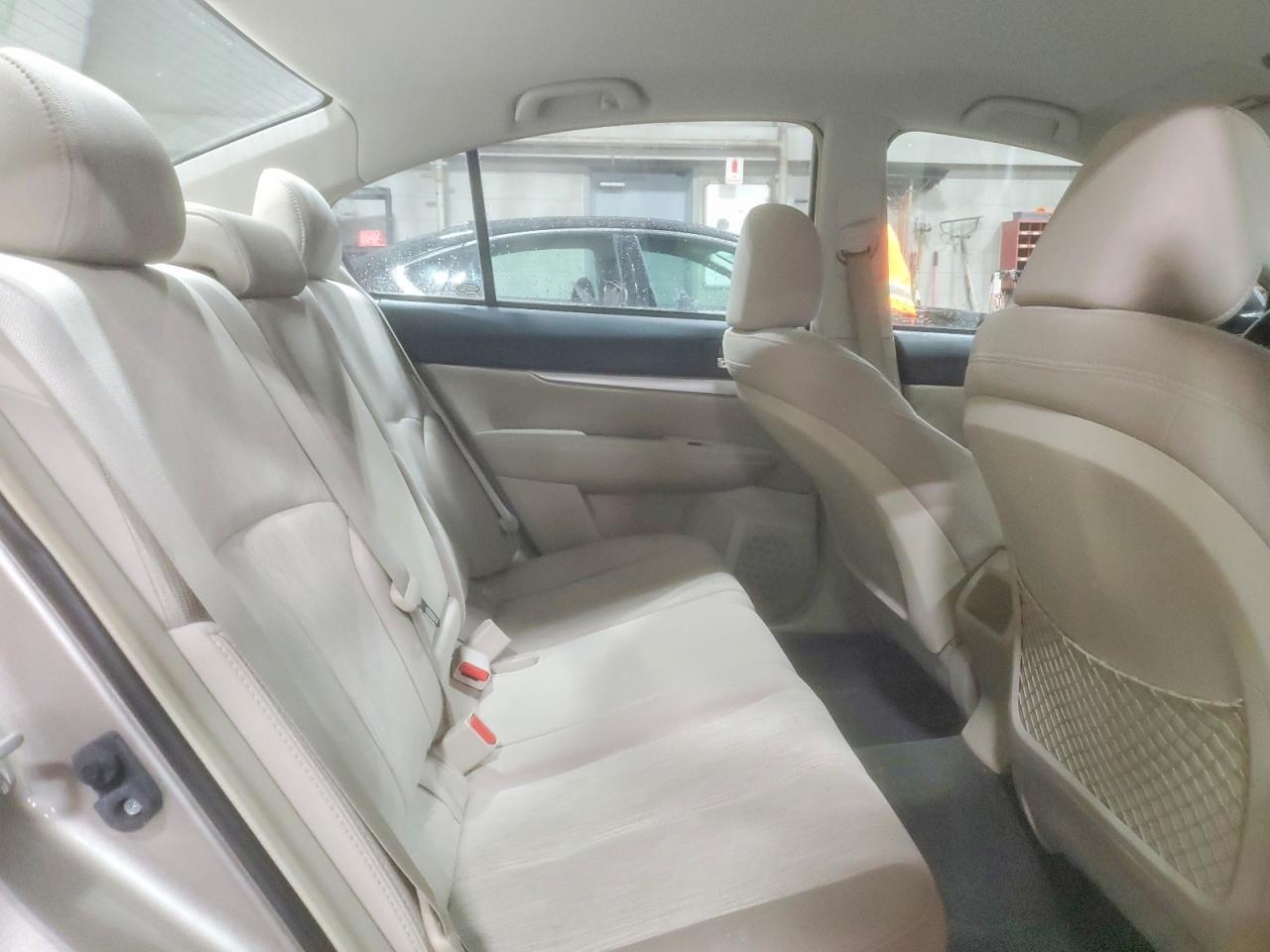 2014 SUBARU Legacy