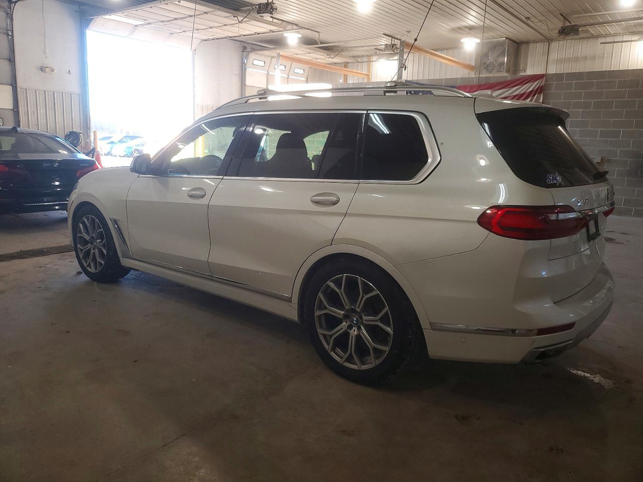 2020 BMW X7