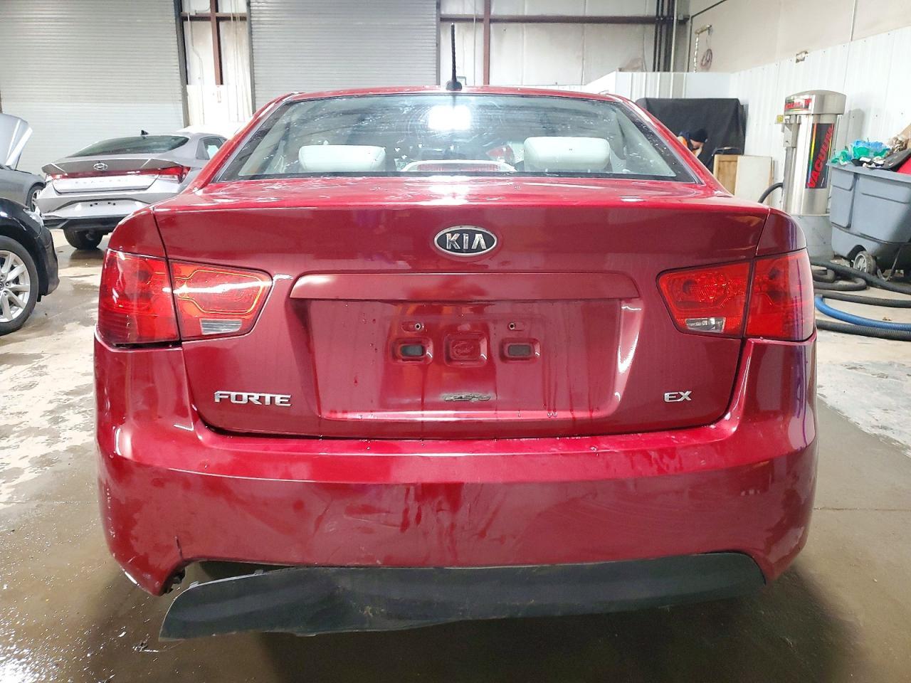 2010 KIA FORTE