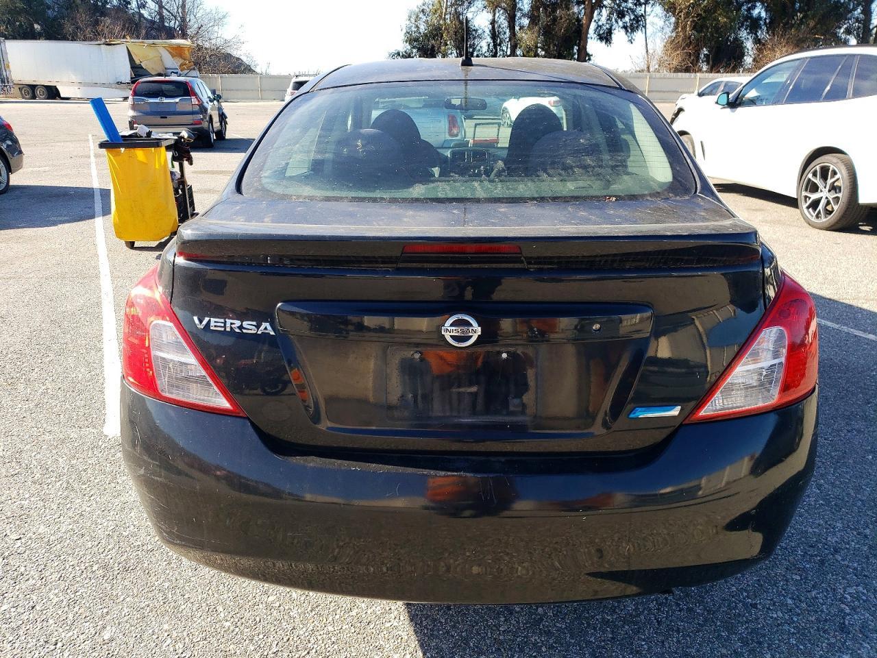2014 NISSAN VERSA
