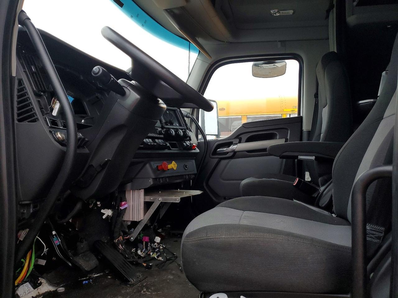 2022 KENWORTH T680