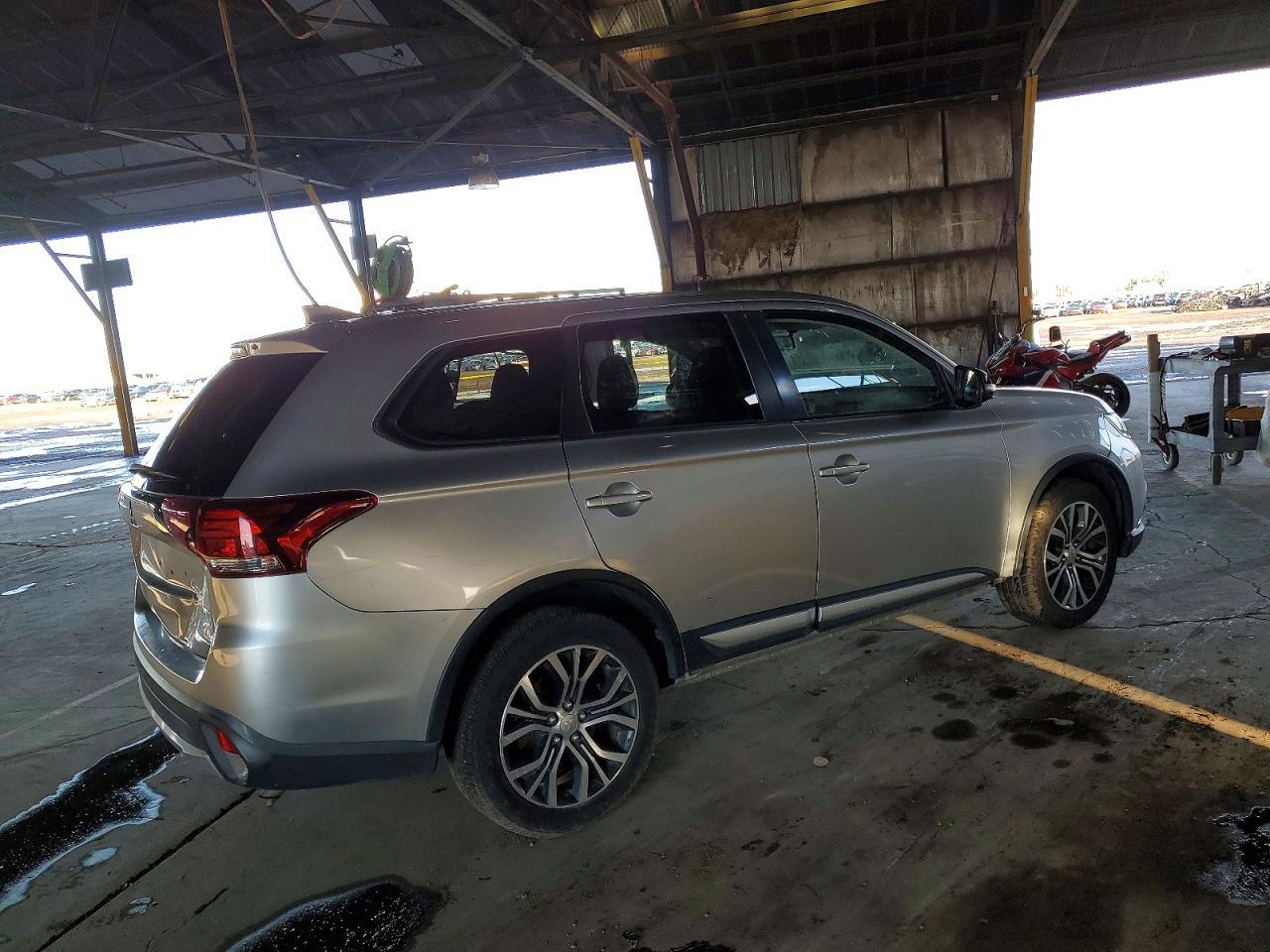 2018 MITSUBISHI outlander