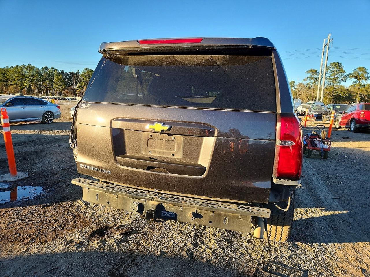 2016 CHEVROLET Suburban