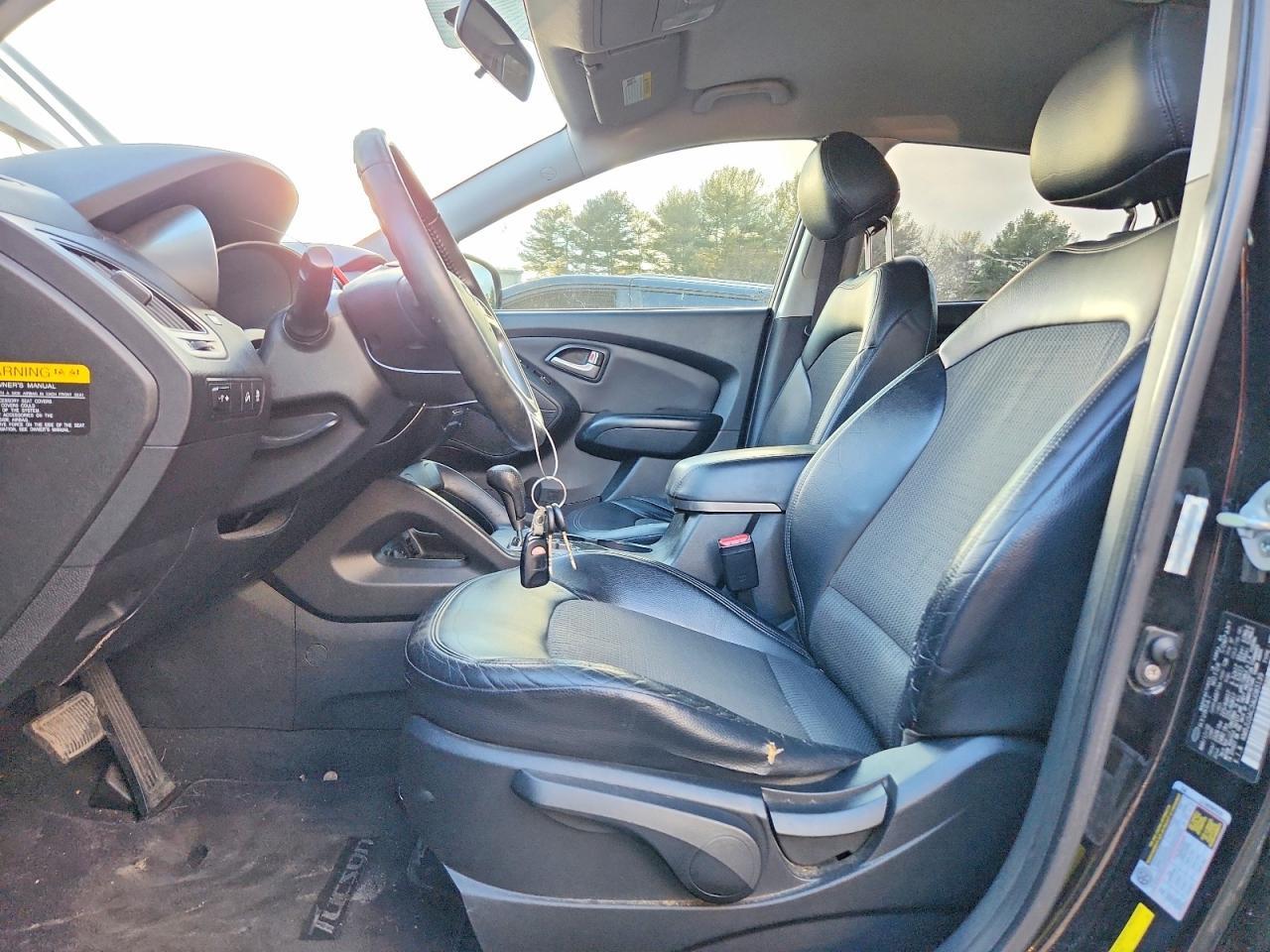 2010 HYUNDAI TUCSON