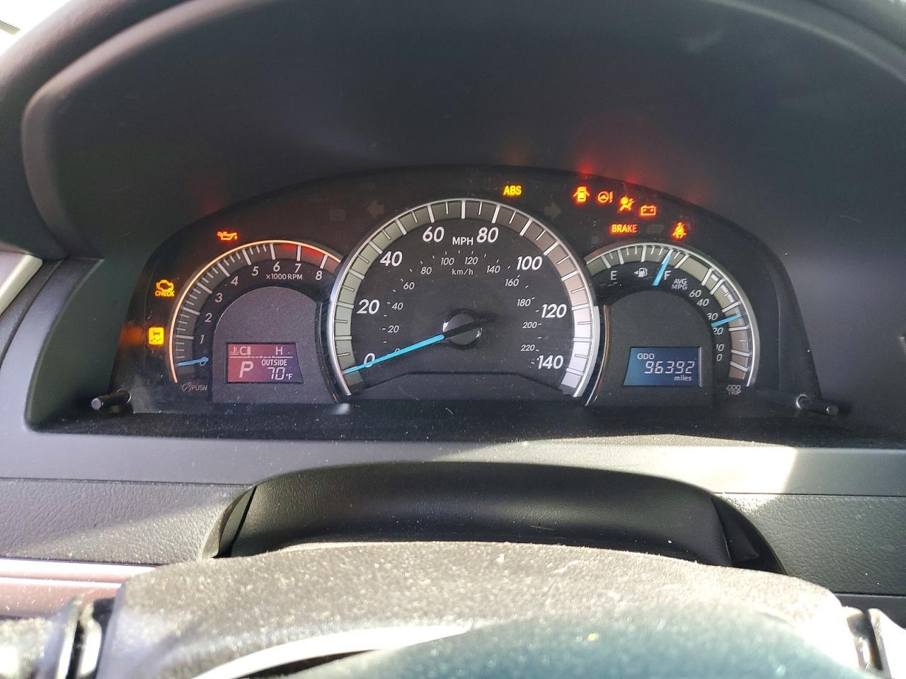 2014 TOYOTA CAMRY