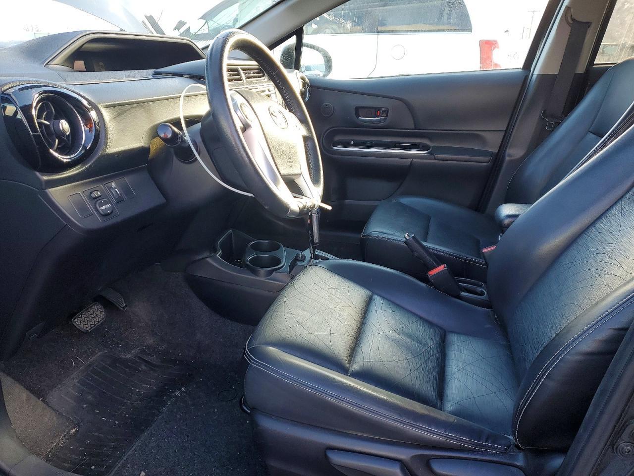 2015 TOYOTA PRIUS
