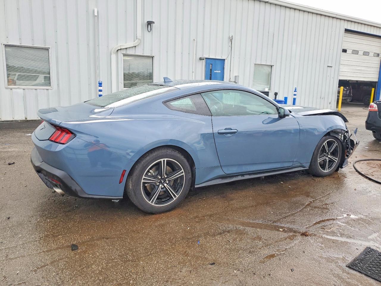 2025 FORD MUSTANG