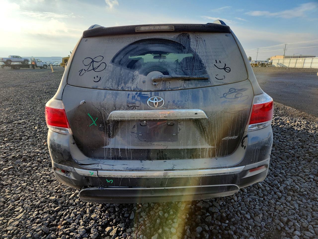 2013 TOYOTA HIGHLANDER