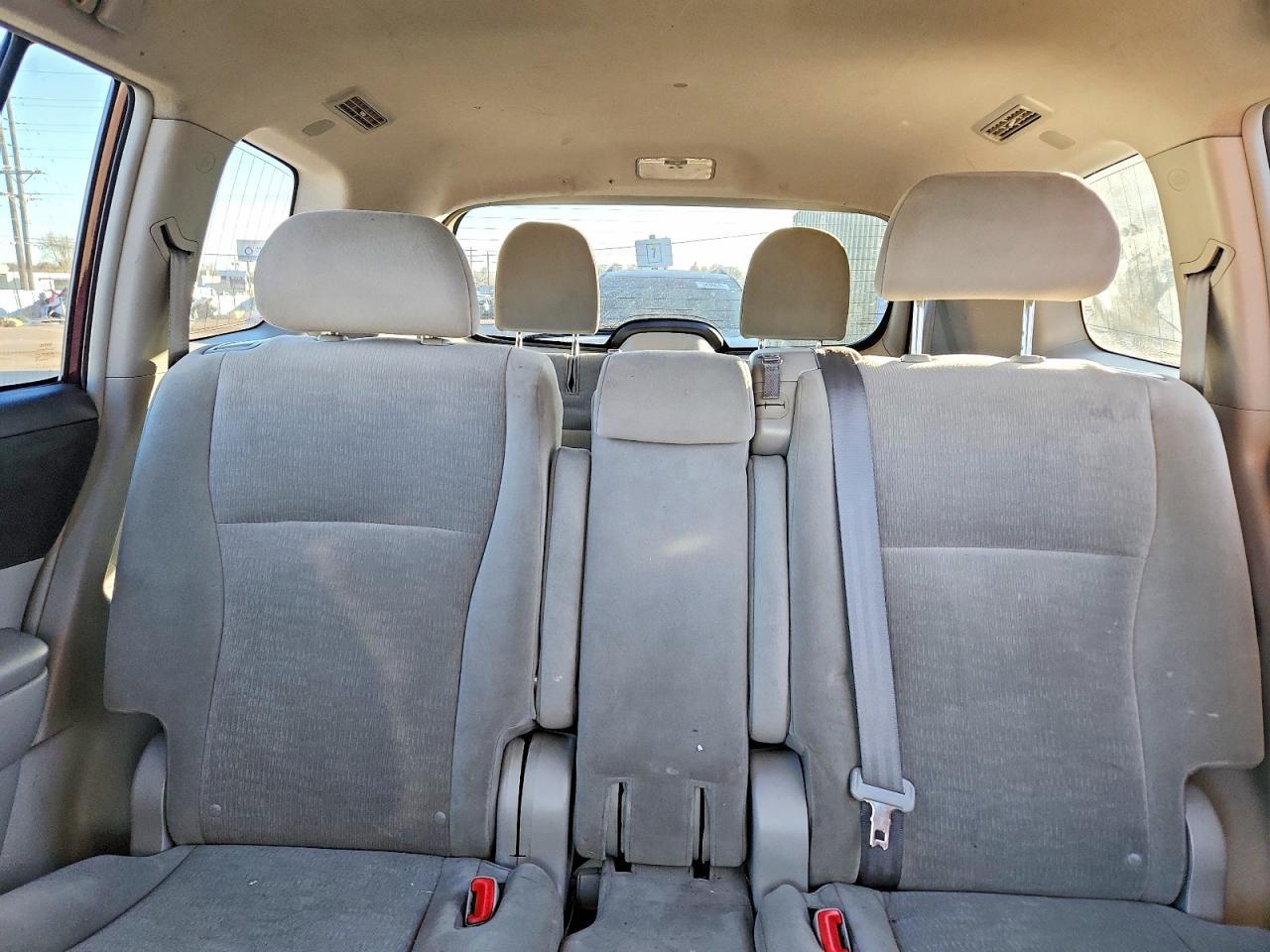 2011 TOYOTA HIGHLANDER