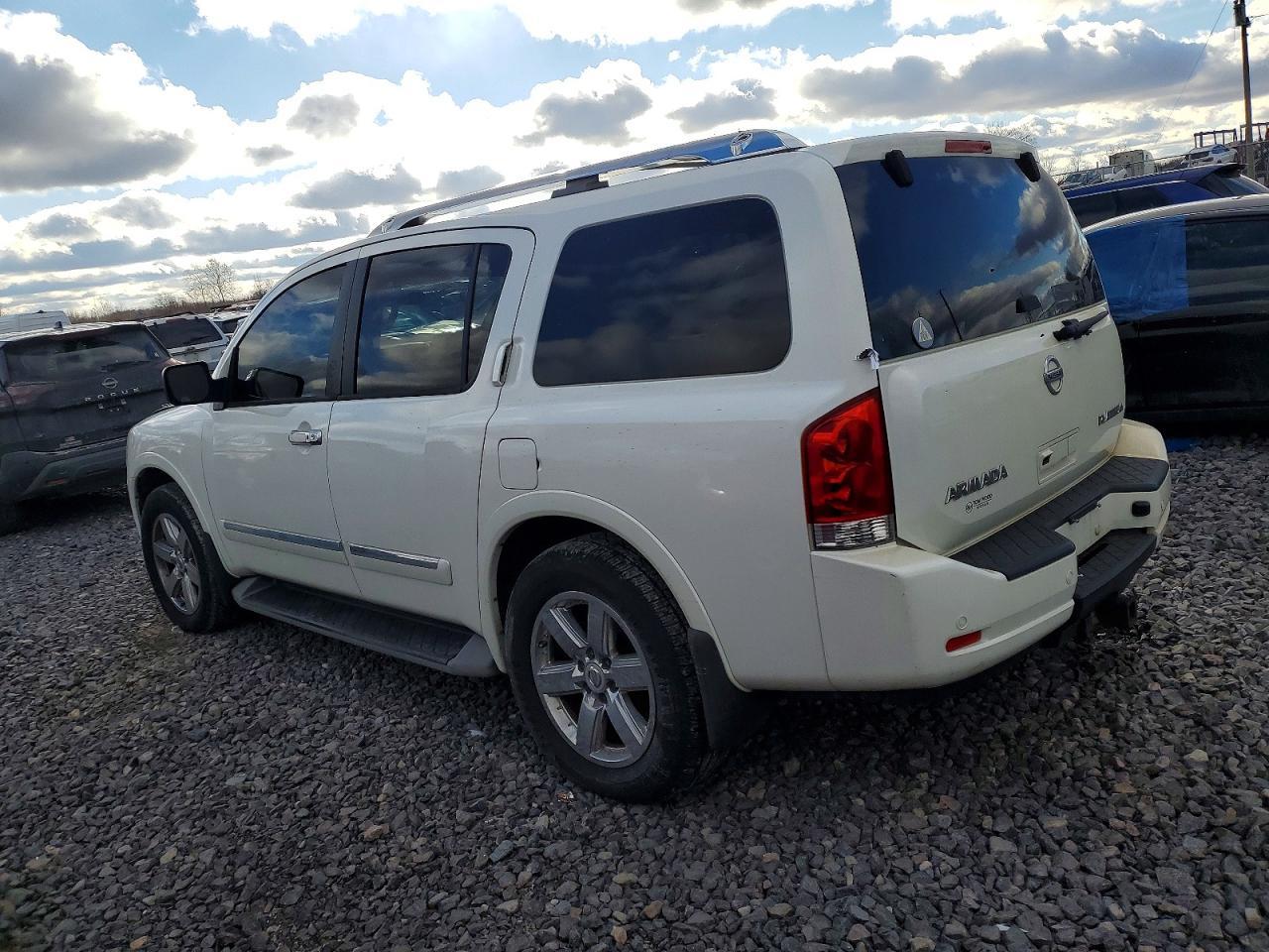 2013 NISSAN Armada