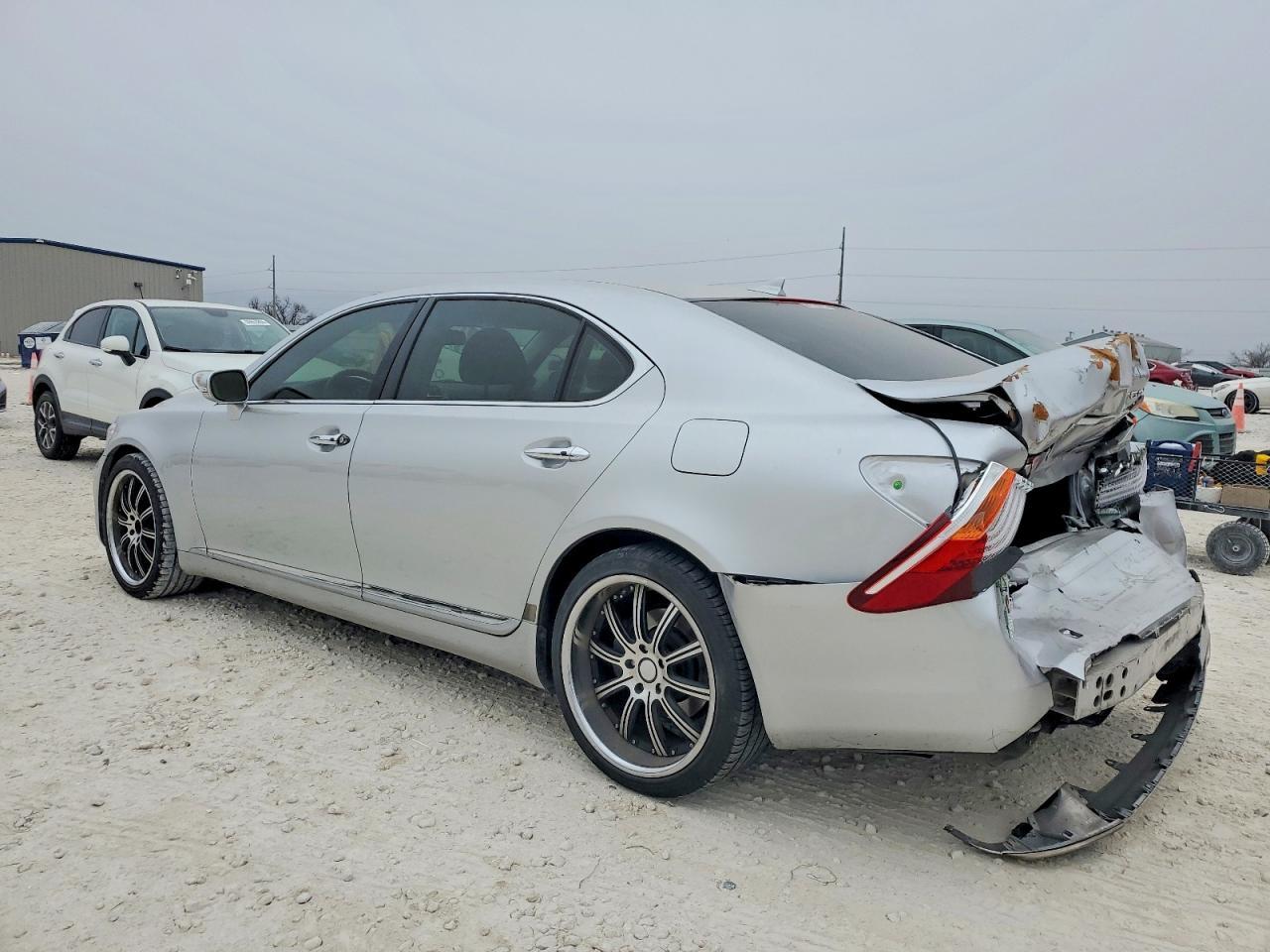 2012 LEXUS LS 460
