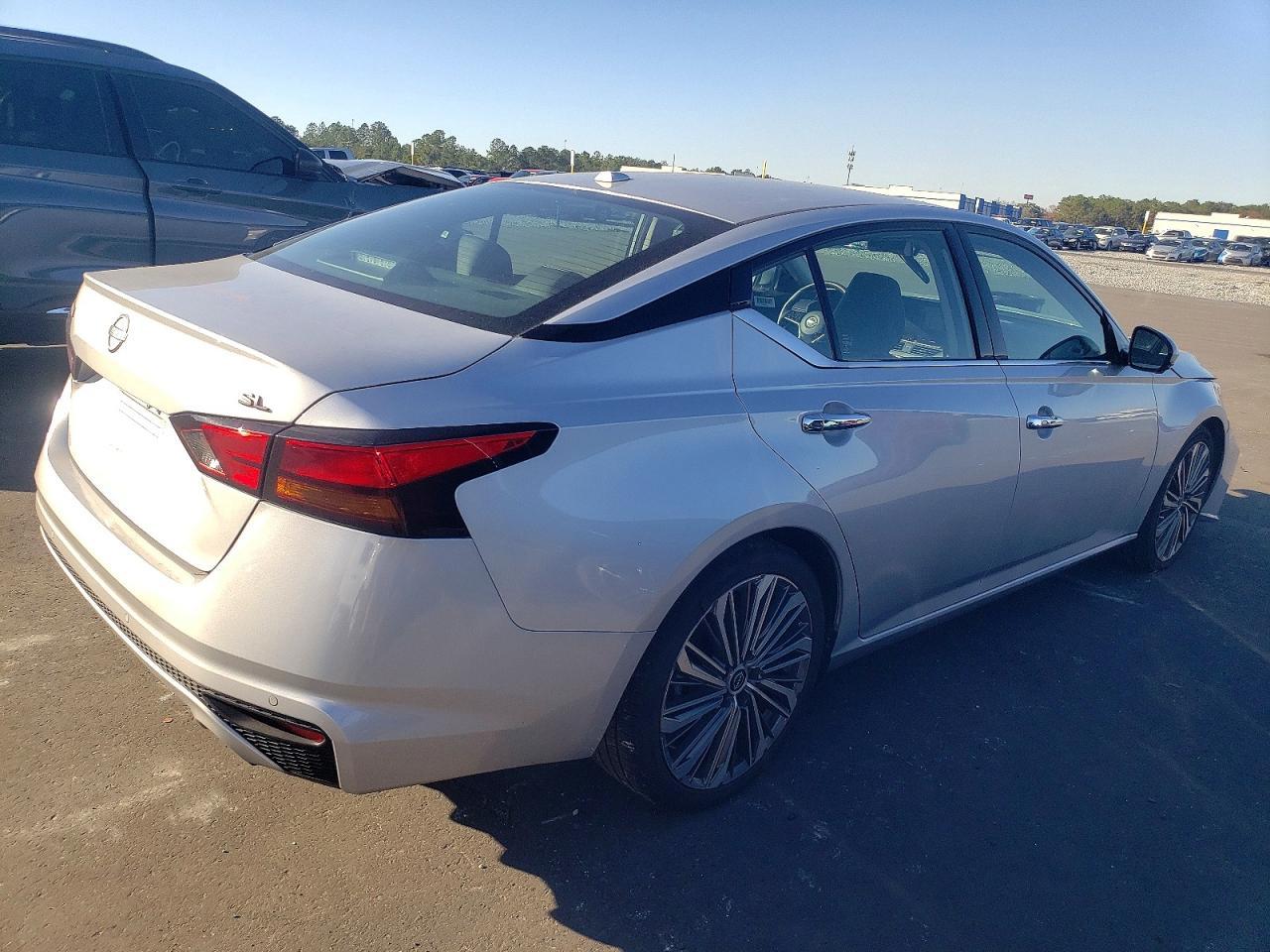 2023 NISSAN ALTIMA
