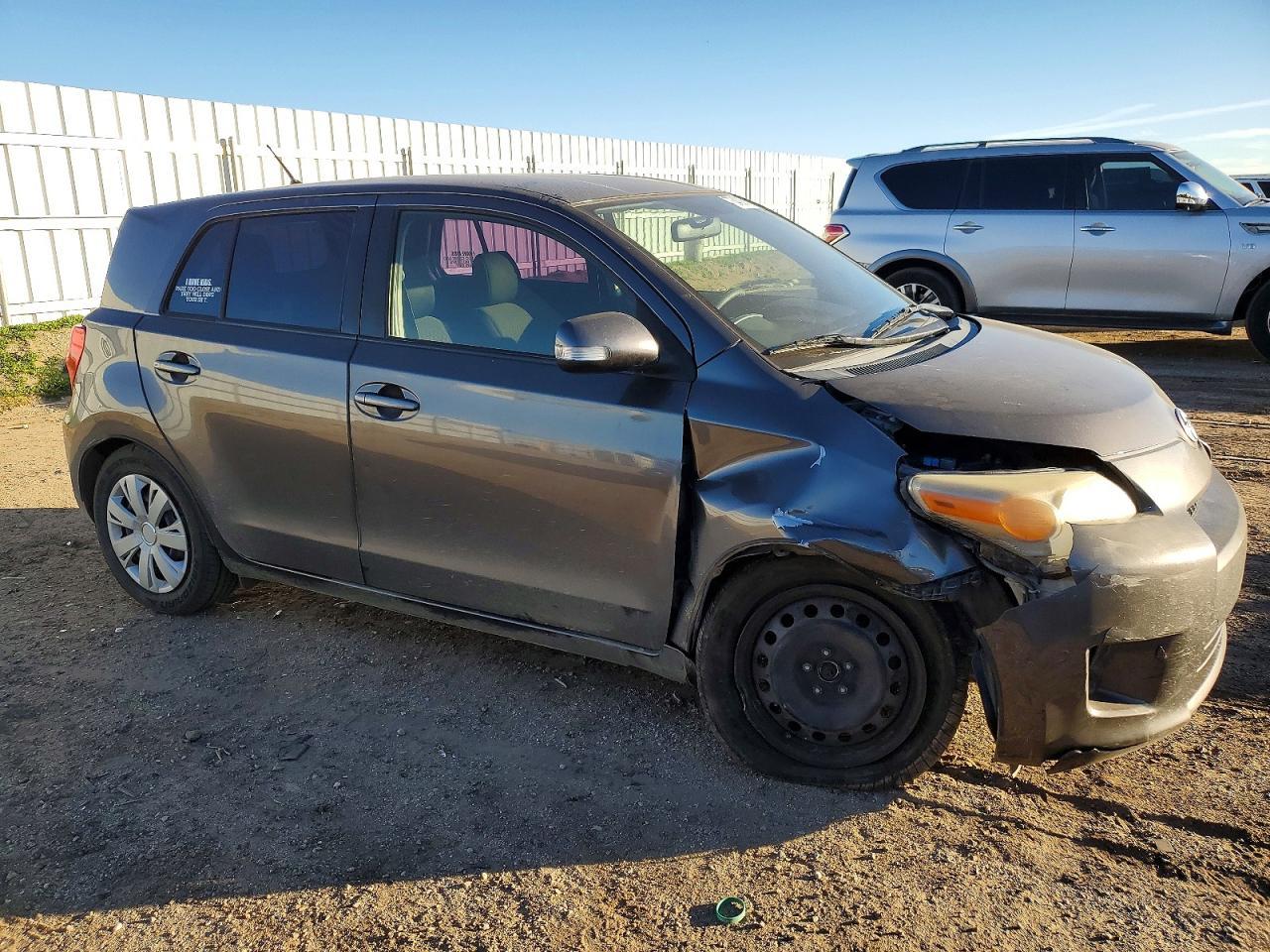 2013 TOYOTA SCION