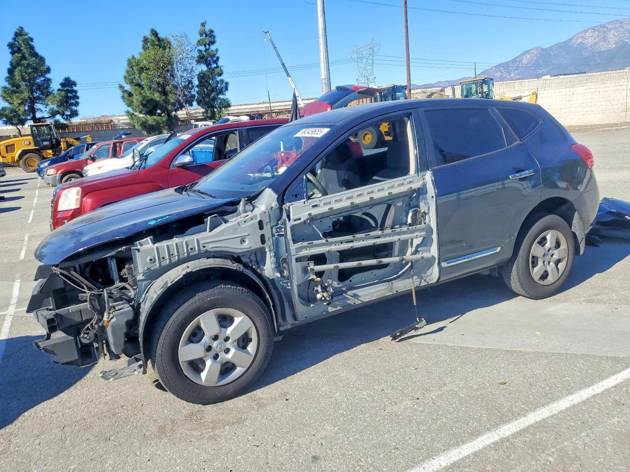2014 NISSAN ROGUE