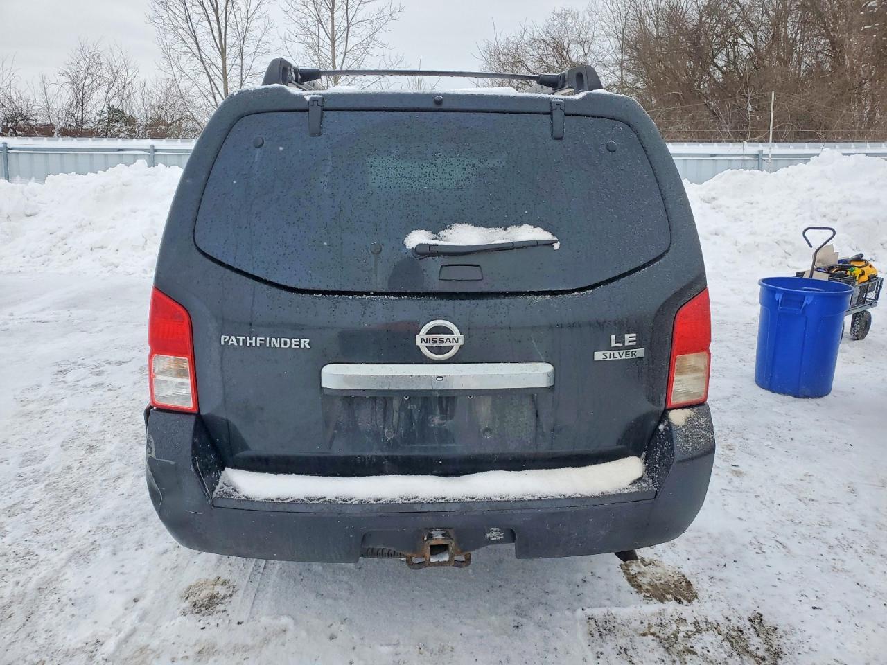 2011 NISSAN PATHFINDER