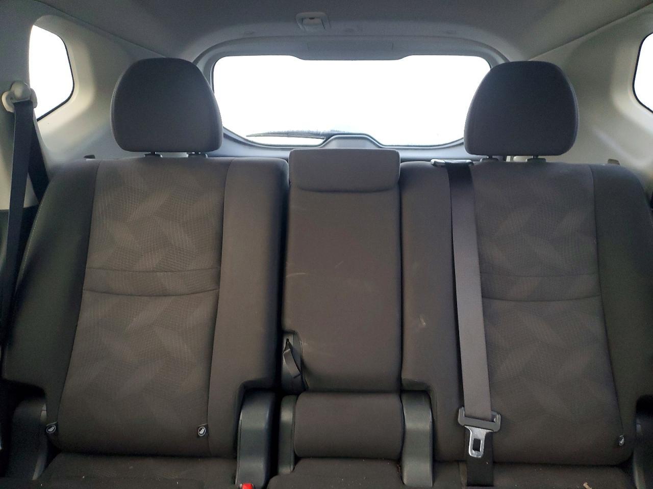 2016 NISSAN ROGUE