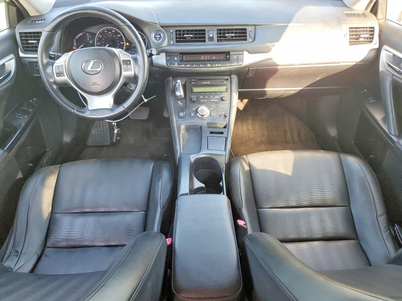 2011 LEXUS CT 200