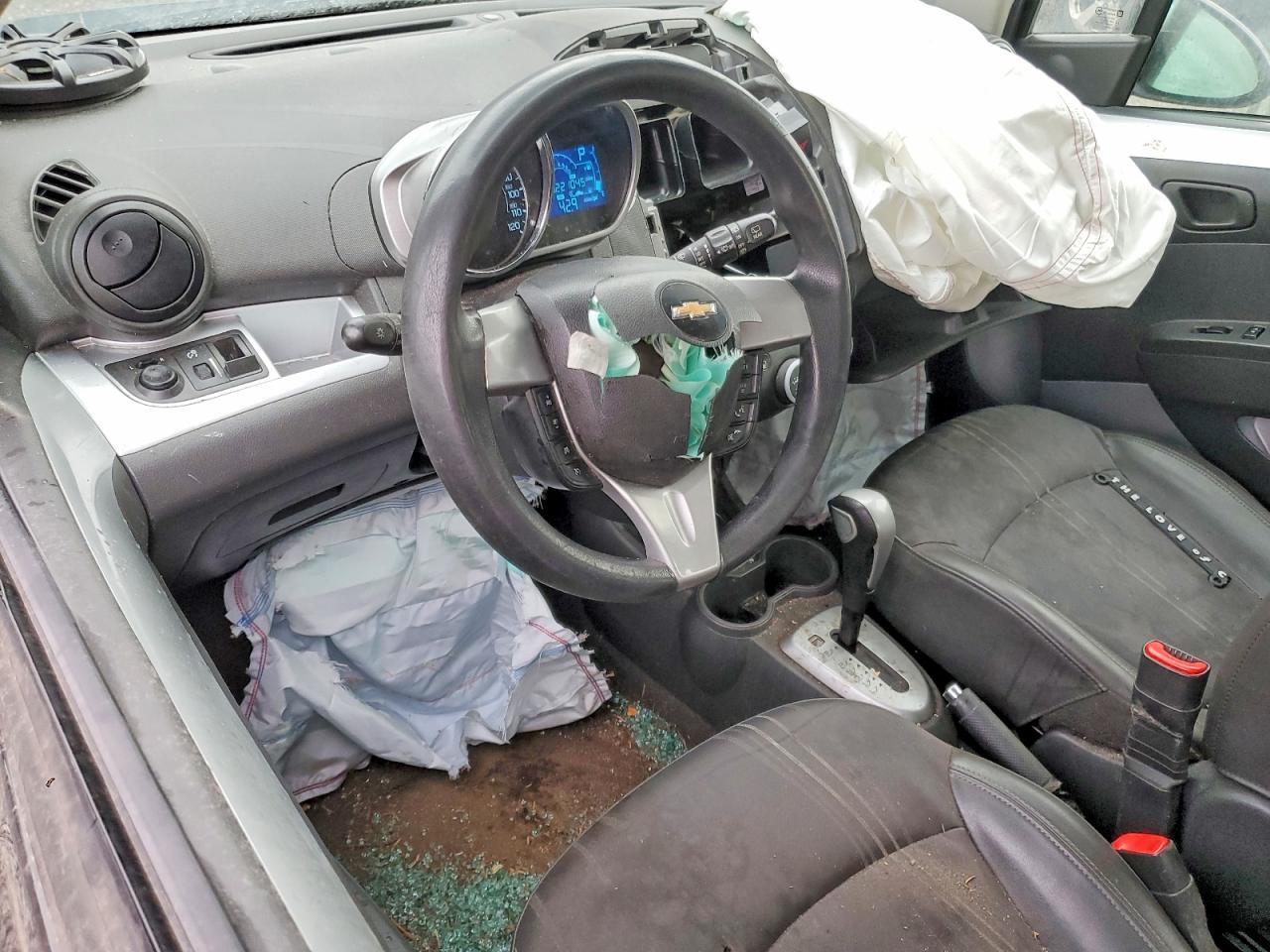 2013 CHEVROLET Spark
