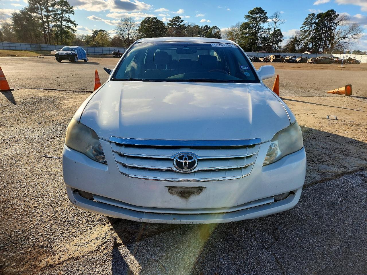 2006 TOYOTA Avalon