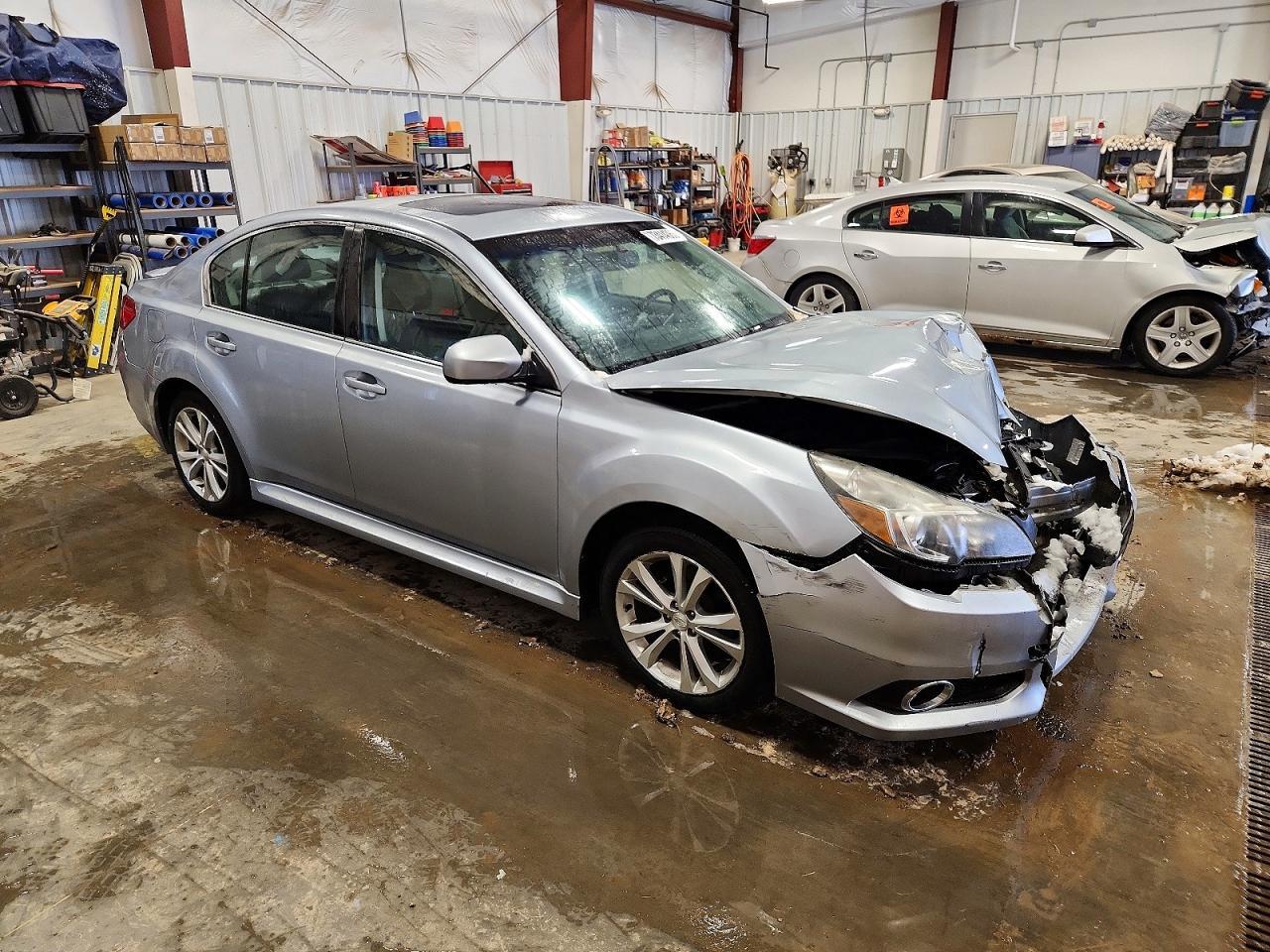 2013 SUBARU Legacy