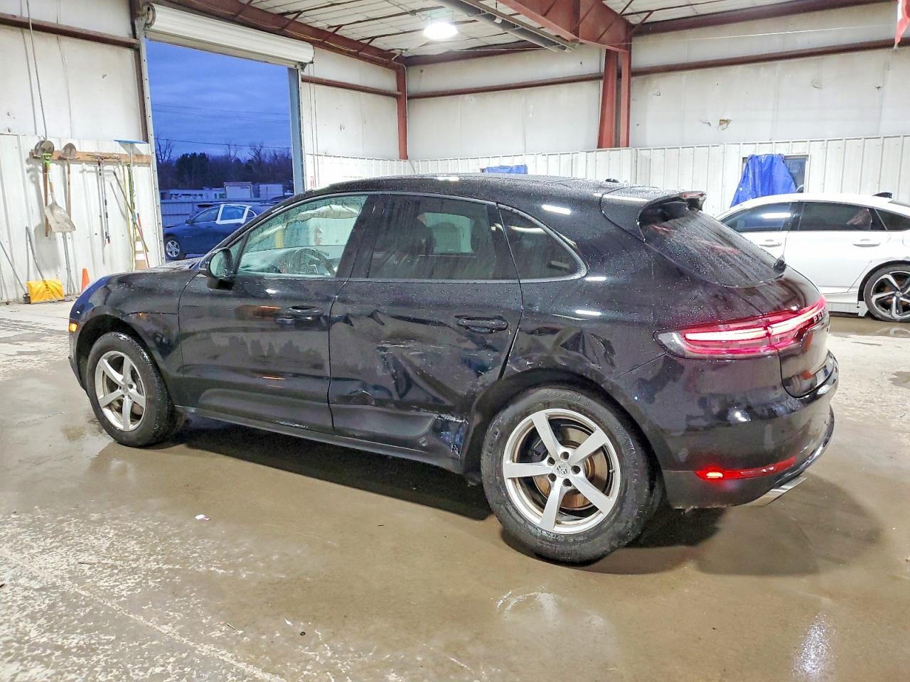 2021 PORSCHE Macan