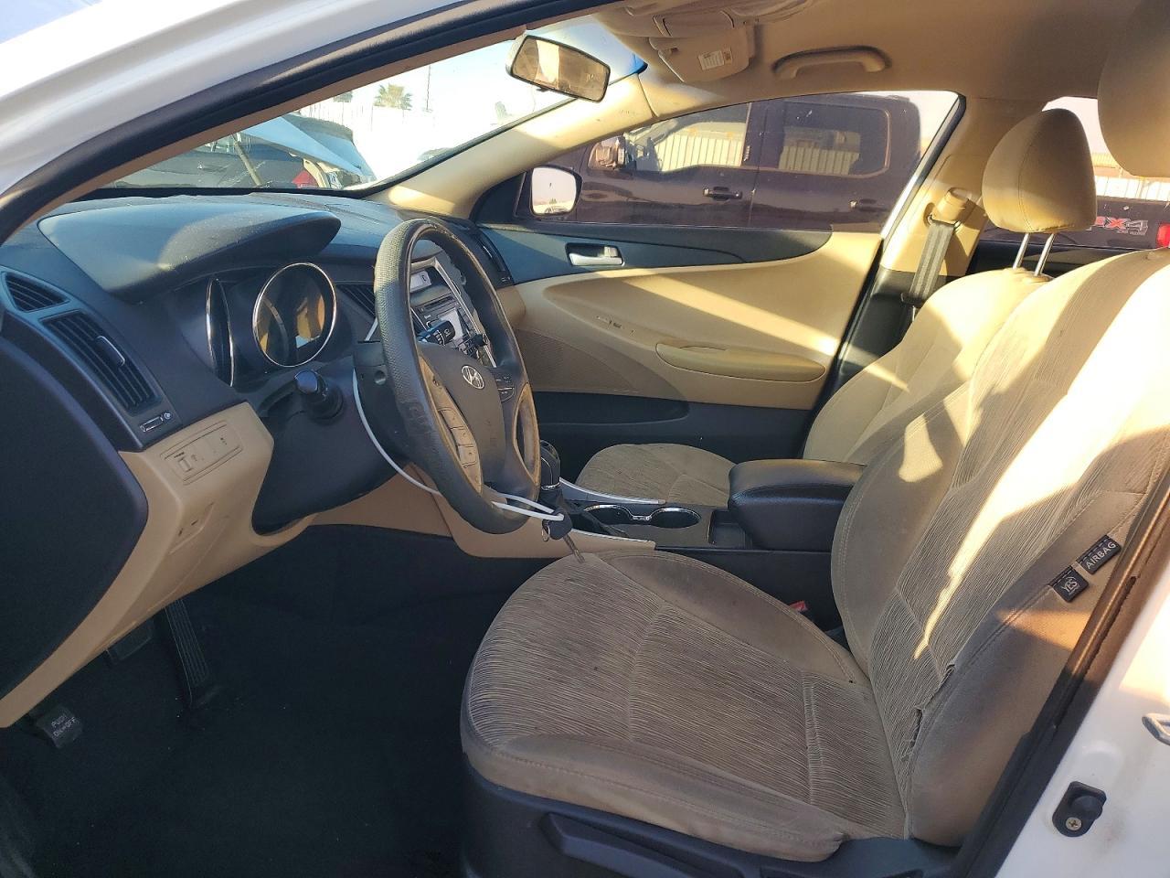 2011 HYUNDAI SONATA