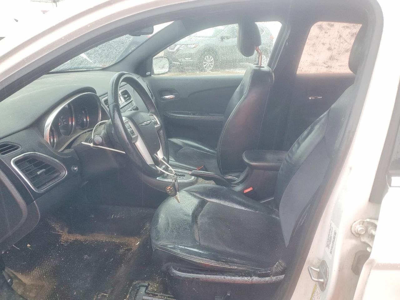 2014 CHRYSLER 200