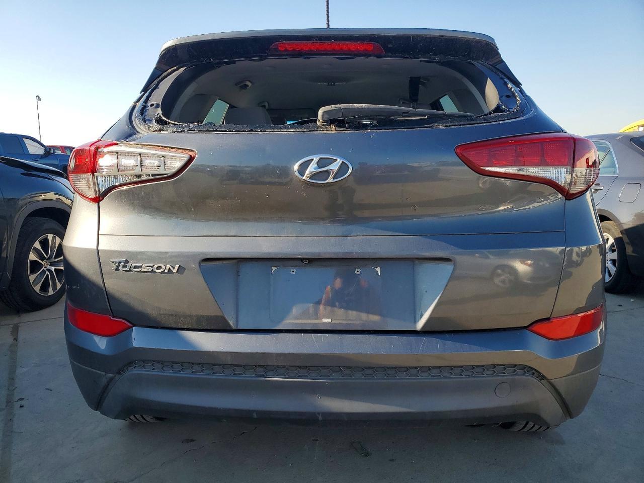 2016 HYUNDAI TUCSON