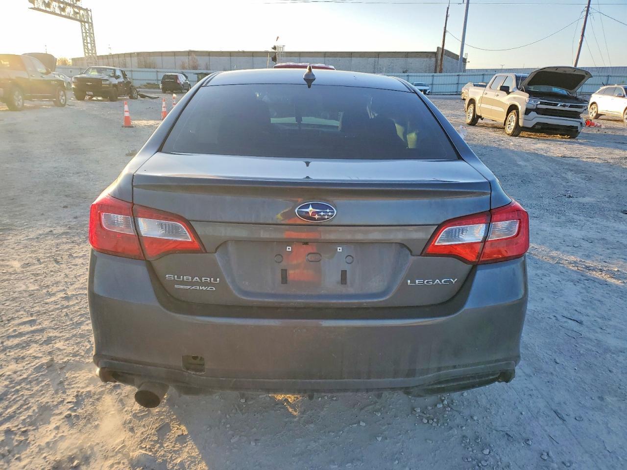 2018 SUBARU Legacy