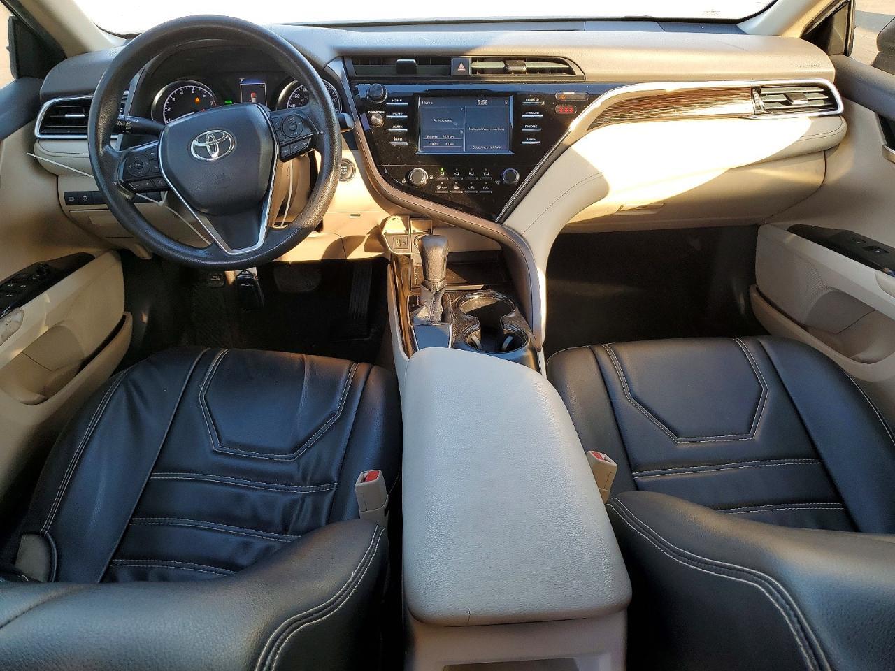 2018 TOYOTA CAMRY