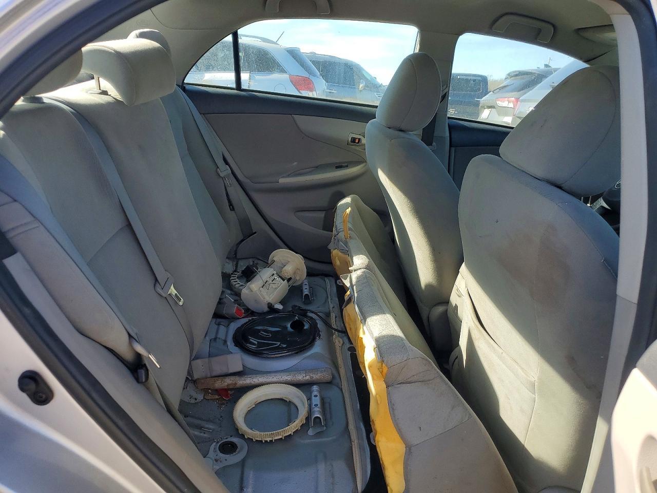 2012 TOYOTA COROLLA