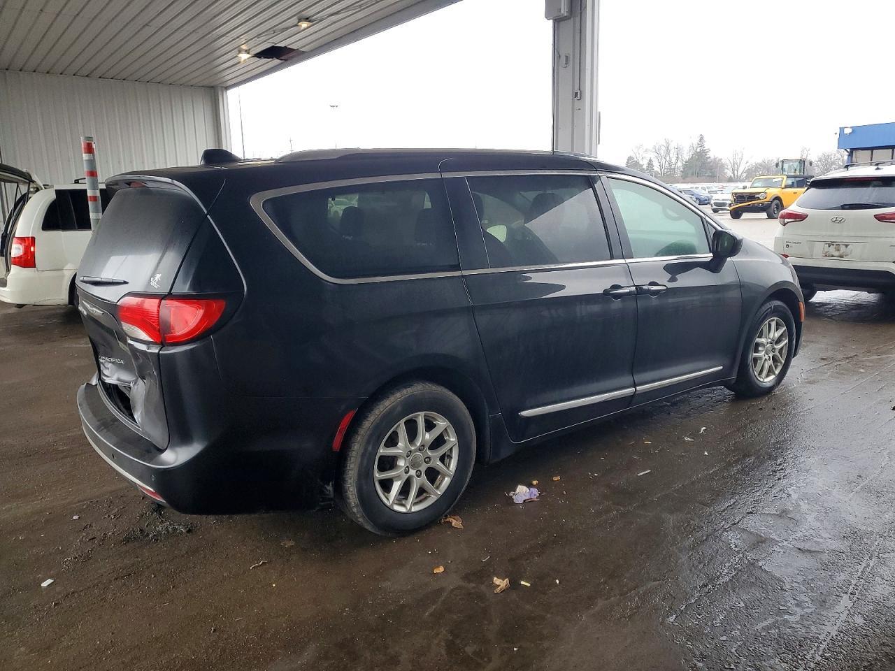2020 CHRYSLER Pacifica