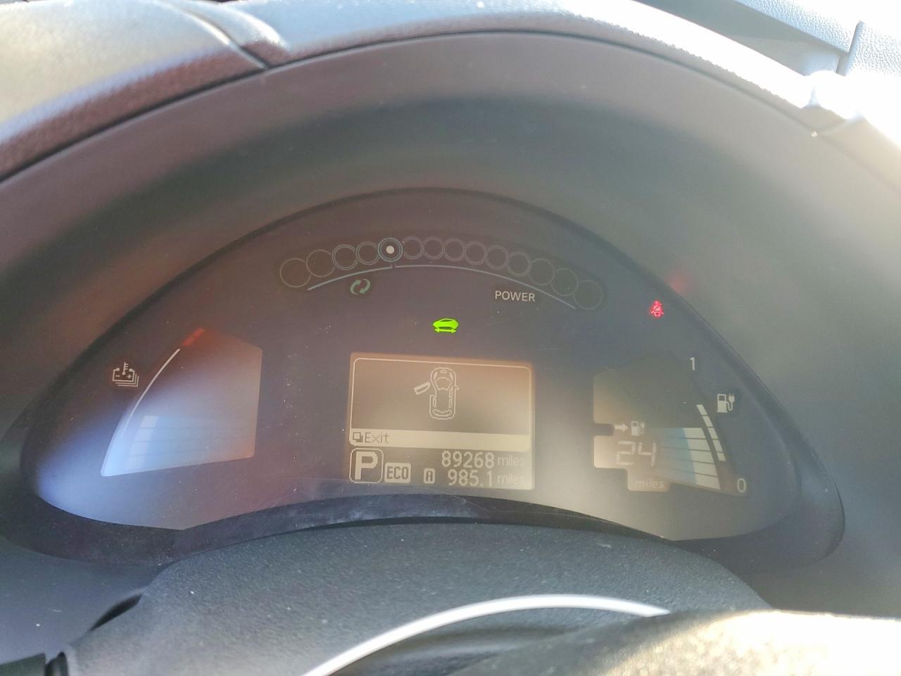 2016 NISSAN LEAF