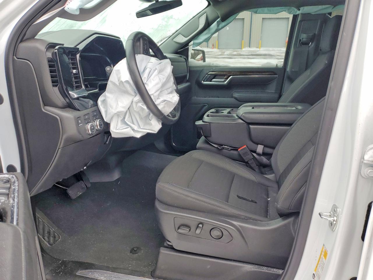 2025 GMC Sierra