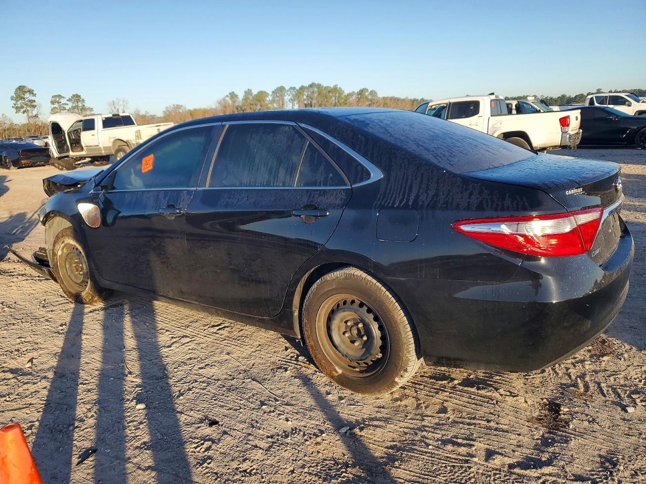 2016 TOYOTA CAMRY