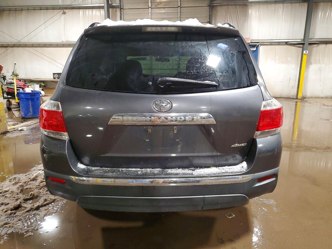2013 TOYOTA HIGHLANDER