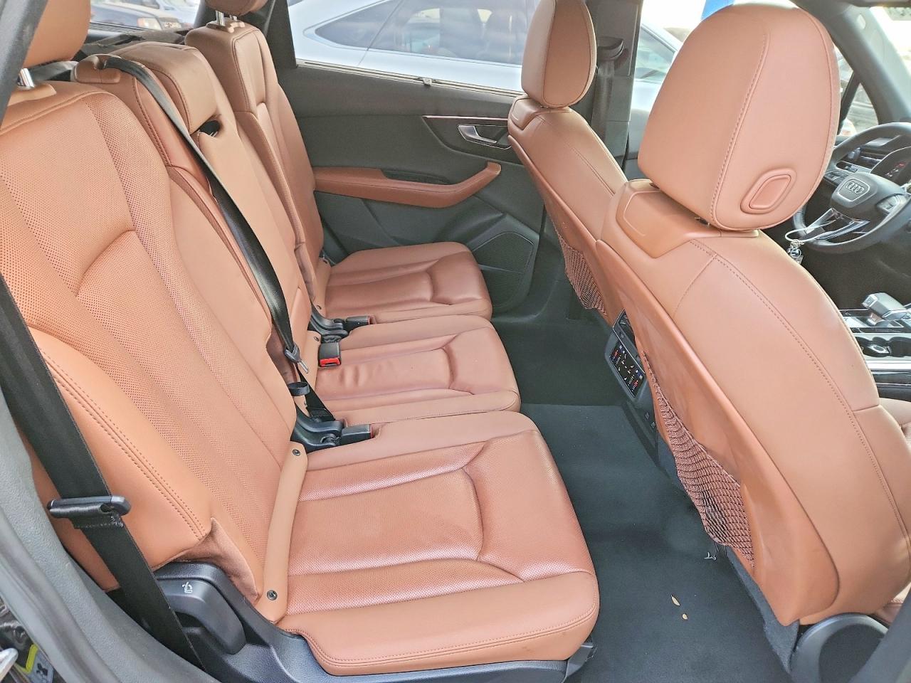 2021 AUDI Q7