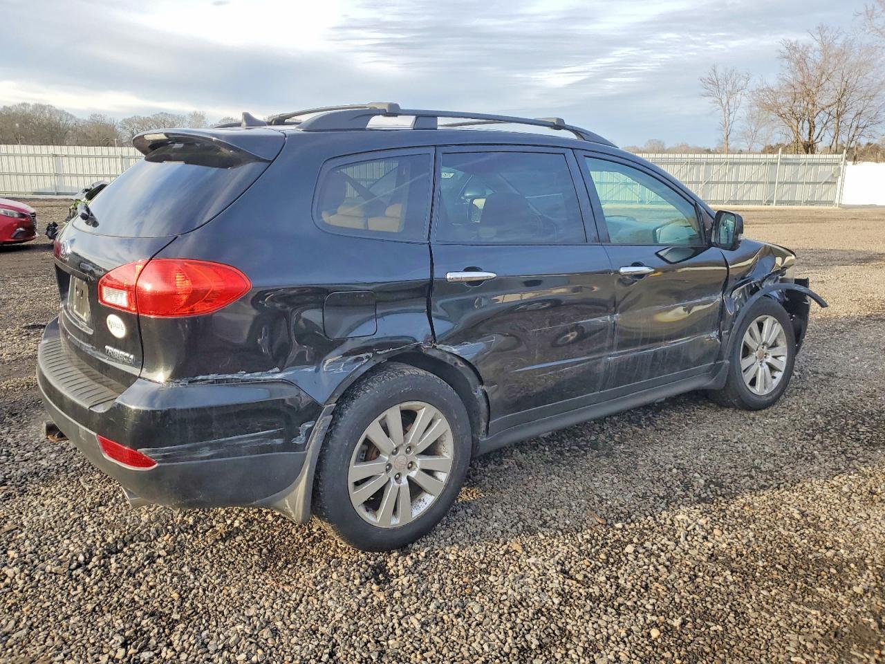 2013 SUBARU Tribeca