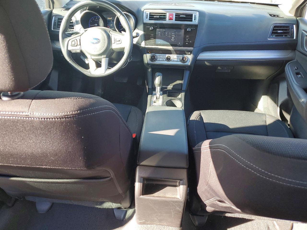 2017 SUBARU Legacy