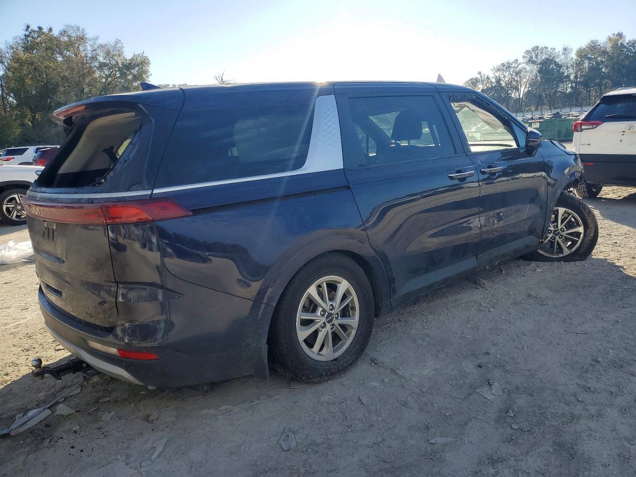 2022 KIA Carnival