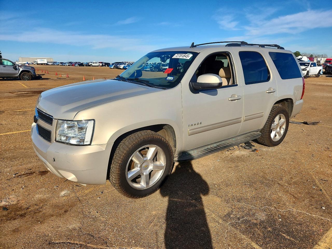 2011 CHEVROLET Tahoe