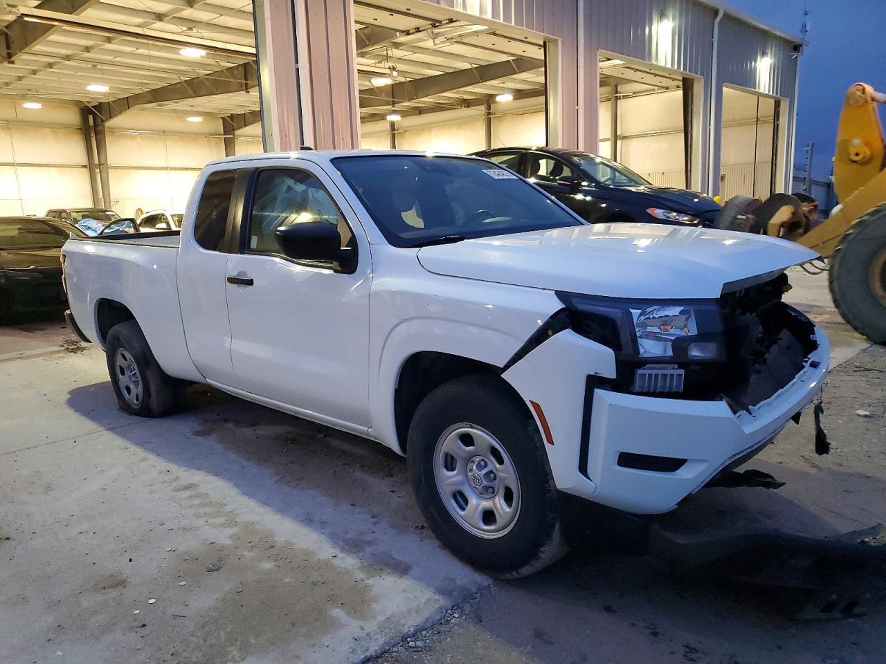 2023 NISSAN Frontier