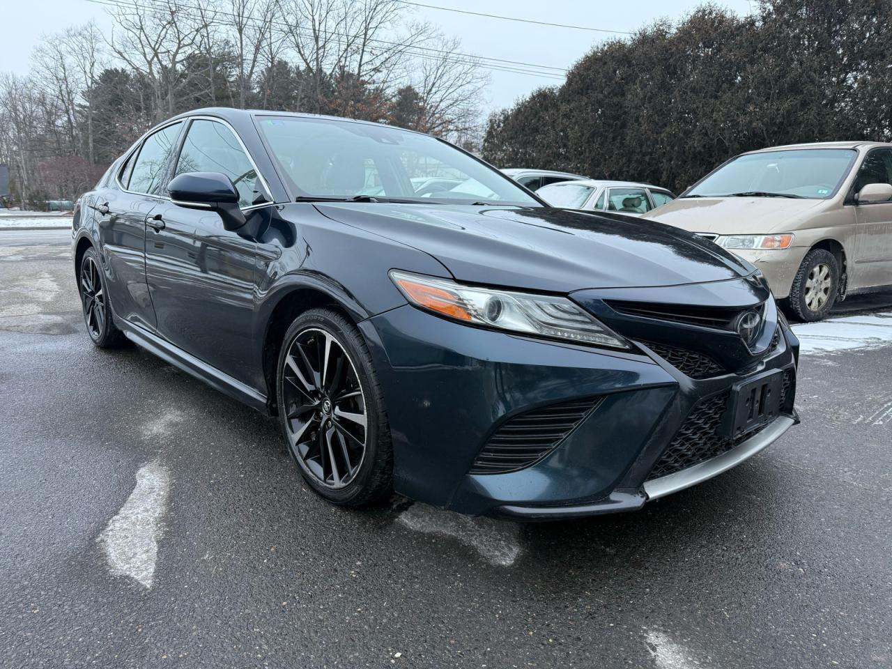 2019 TOYOTA CAMRY