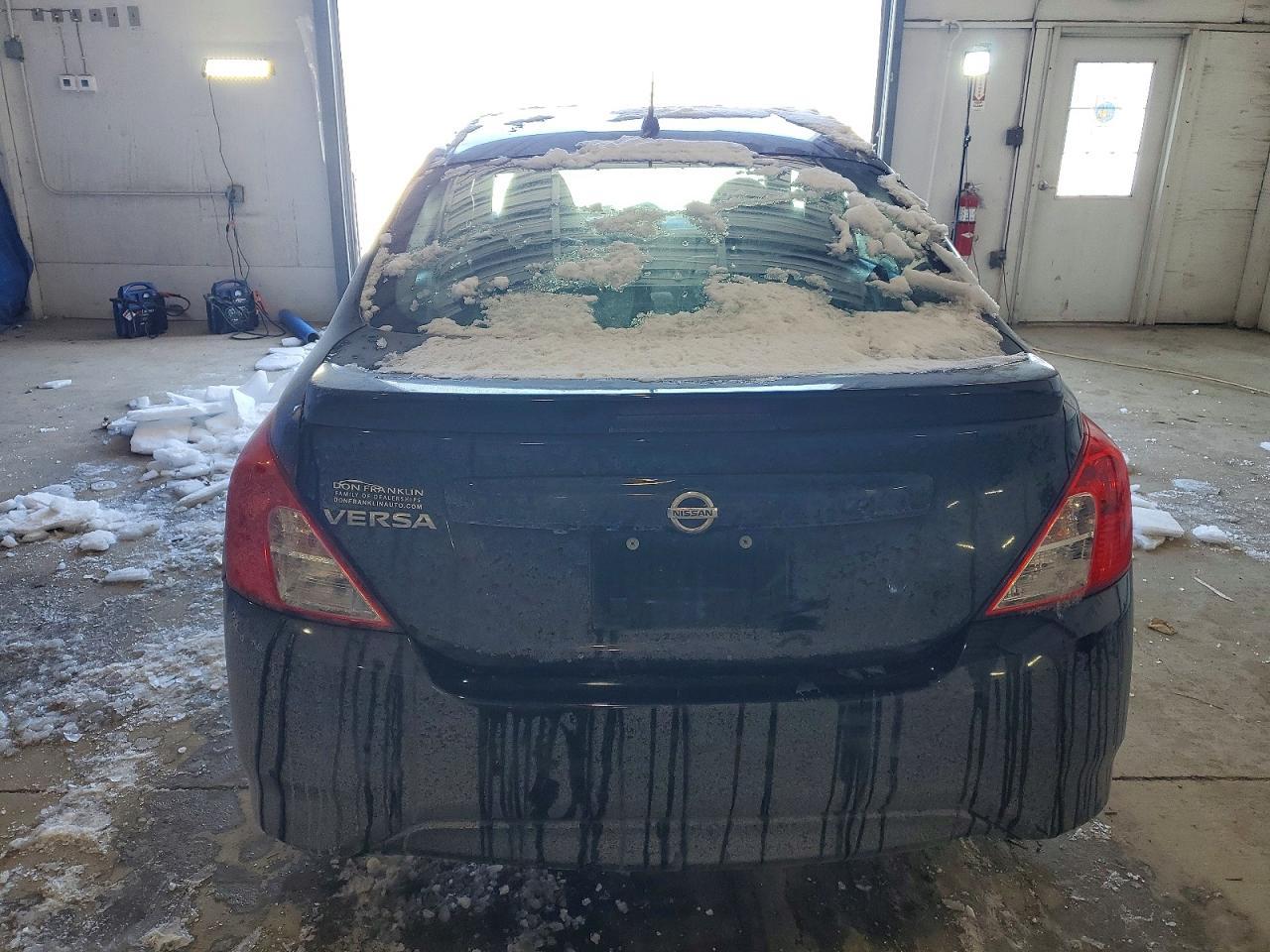 2019 NISSAN VERSA