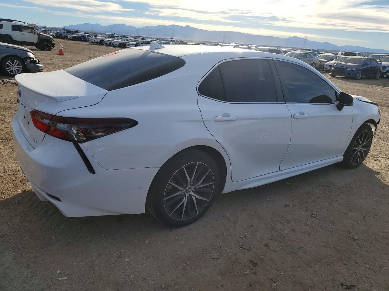2023 TOYOTA CAMRY