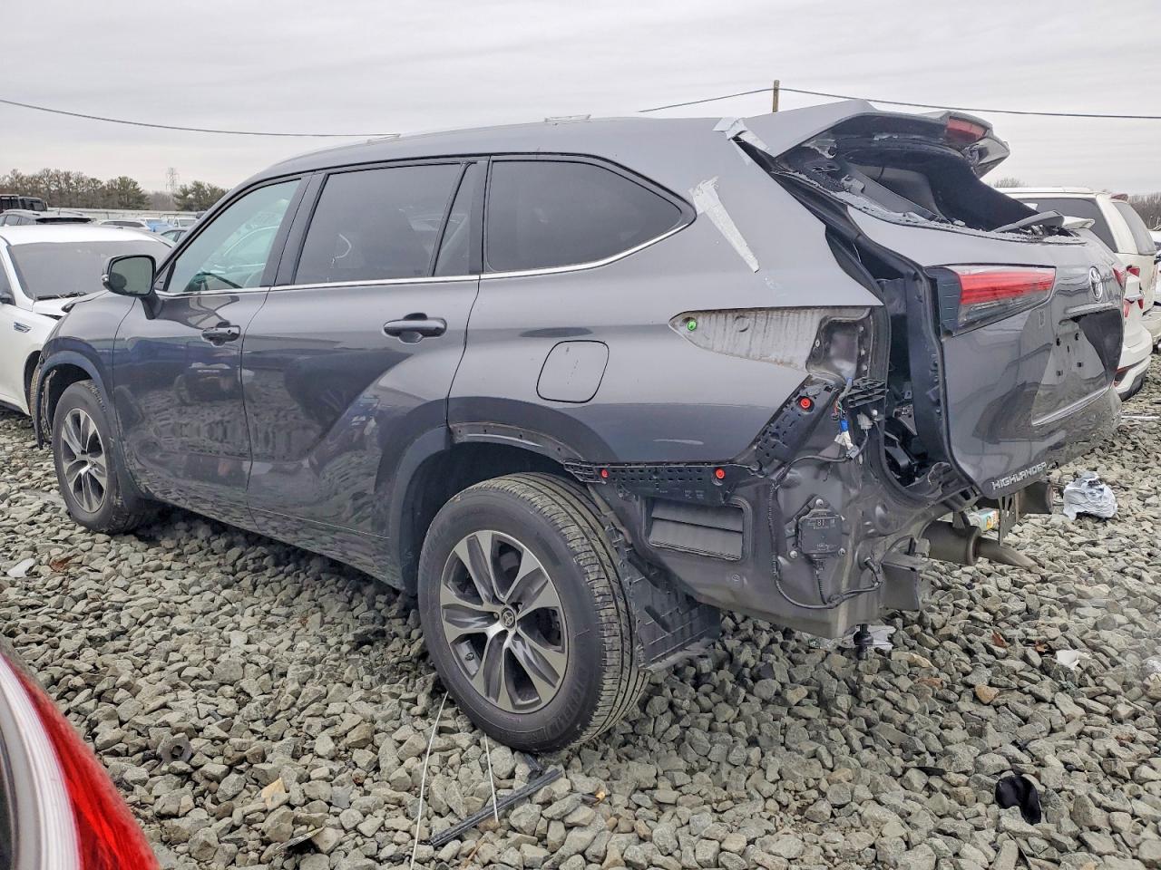 2022 TOYOTA HIGHLANDER
